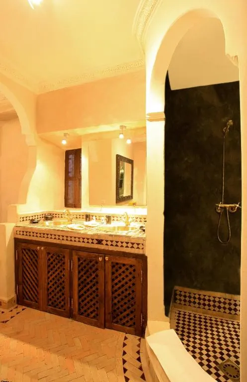 Riad Djemanna, Photo 25 sur 57