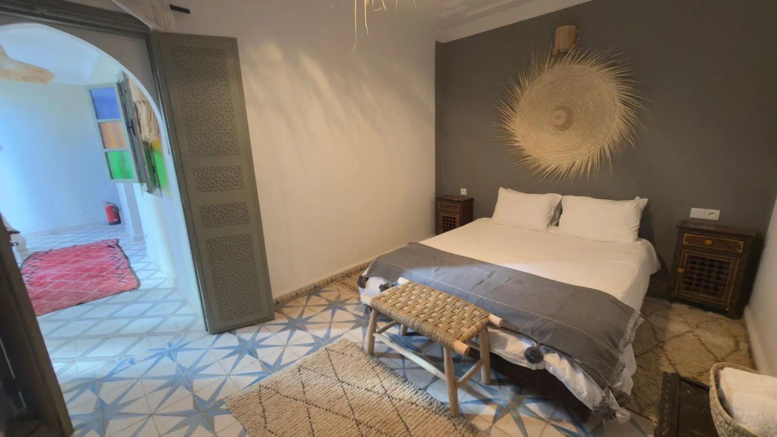 Riad Zaitouni, Photo 6 of 10